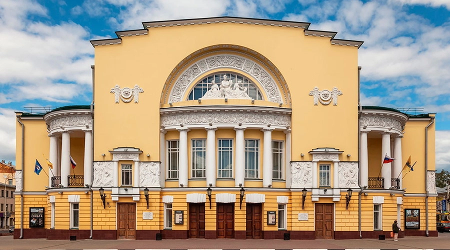 Театр_Волкова.jpg Театр_Волкова.jpg